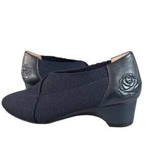 Taryn Rose navy 2” heel rubber sole fabric knit and leather uppers size 5m